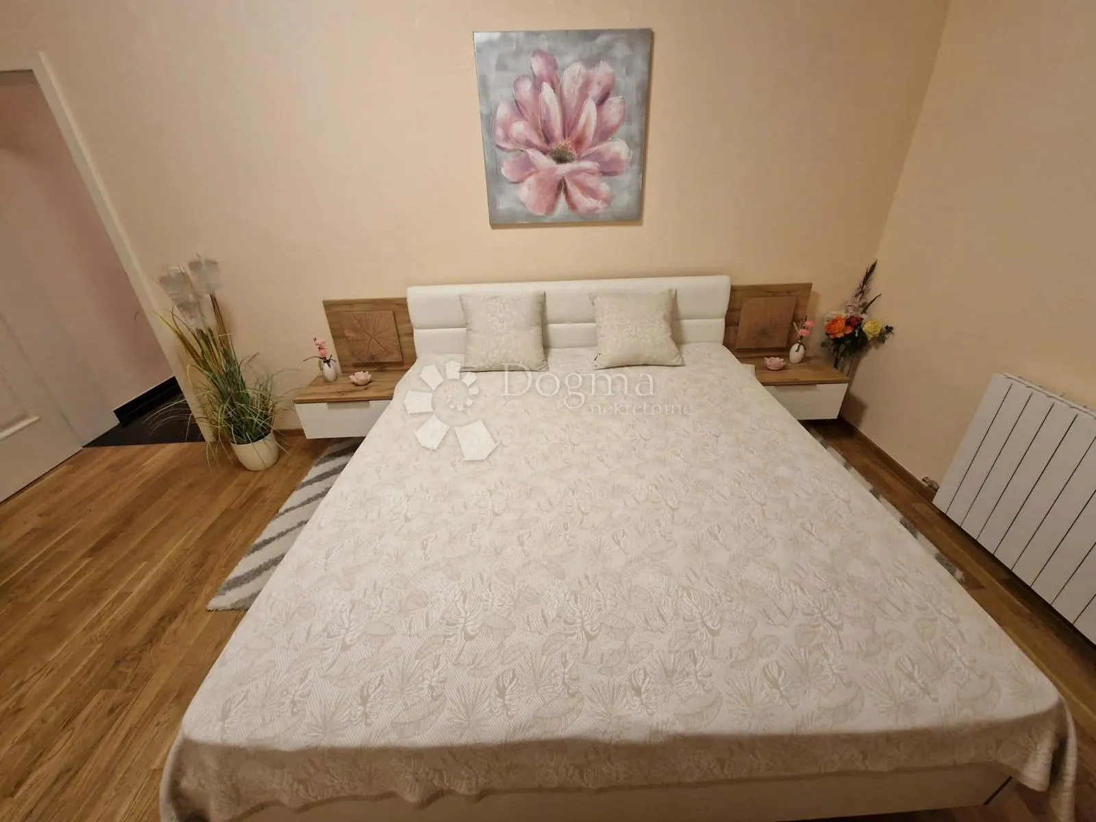 kuća s 4 apartmana - drugi red od mora - slika 39