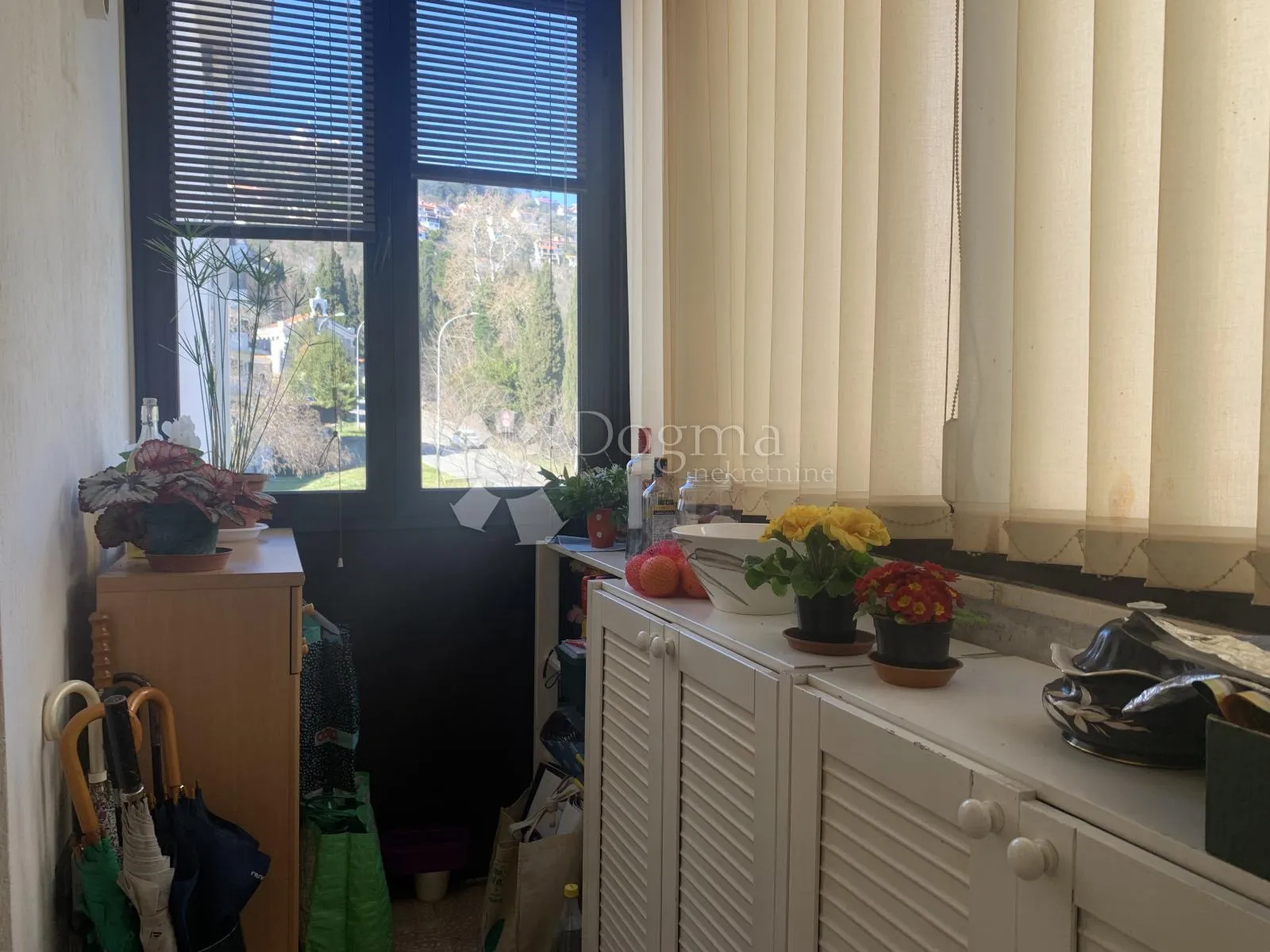 lovran, dvoetažni stan 105 m2 - slika 27