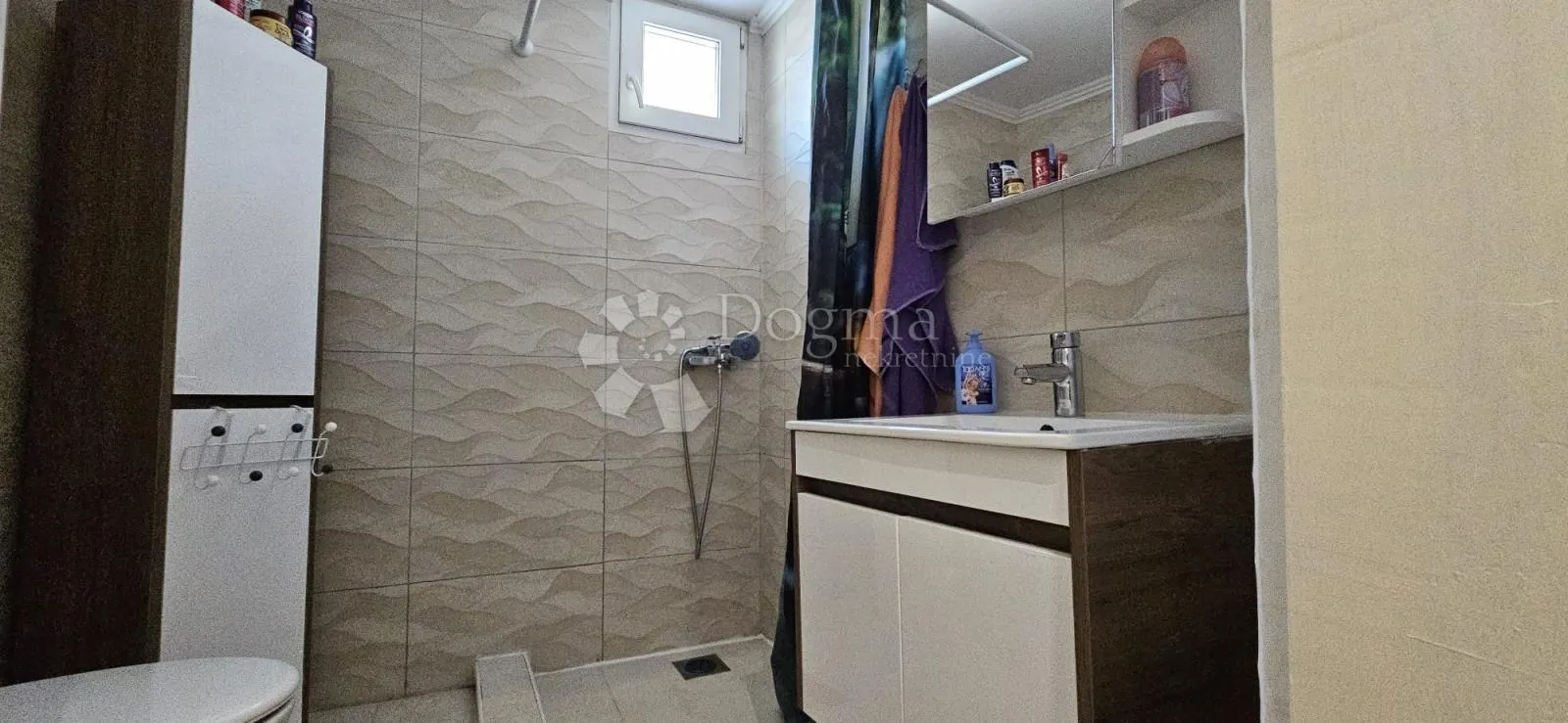 atraktivna kuća sa 4 spavaće sobe - slika 20
