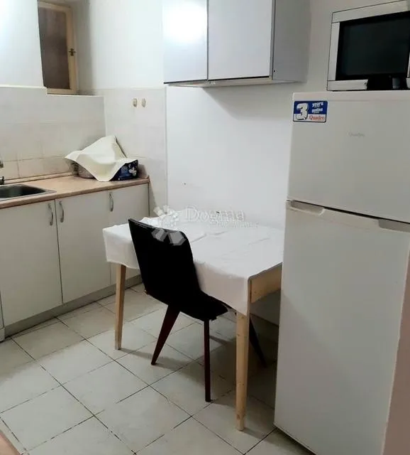 selce,dvije kuće nadomak centra - slika 16