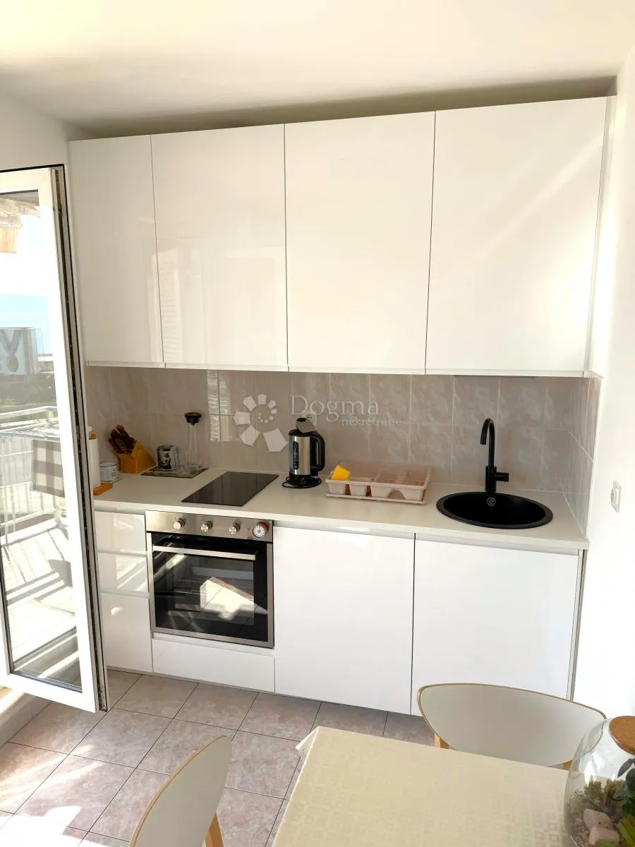 dvosoban stan, duće. 49 m², pogled na more. - slika 3