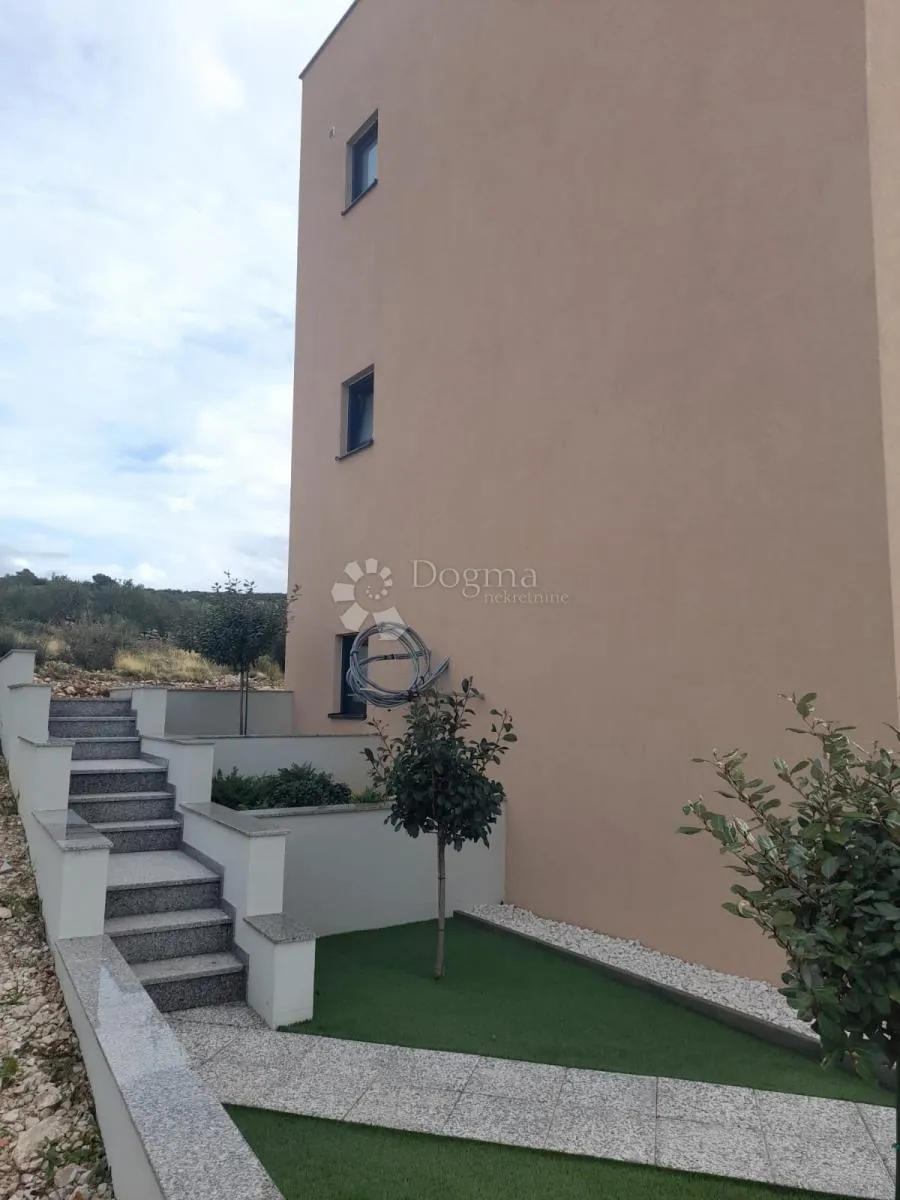 primošten-dolac,stan u novogradnji s4 - slika 9