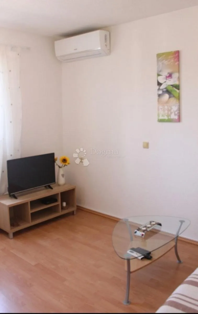 dvoetažni stan 100 m² – mogućnost 2 stana ili jednog velikog, 800 m od mora – rovinj - slika 3
