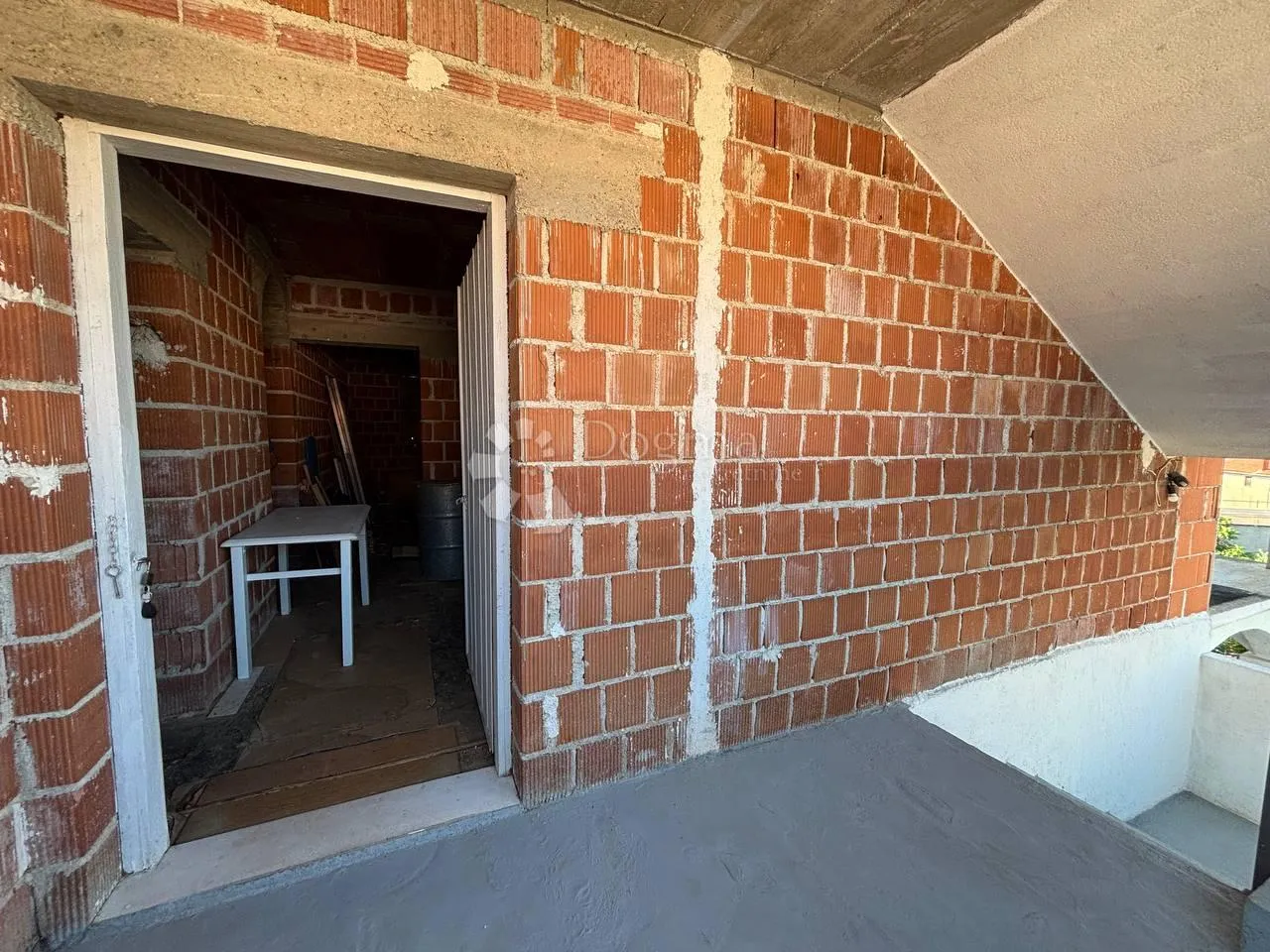 dvije stambene jedinice u roh-bau fazi + 591 m² okućnice – rovinjsko selo - slika 11