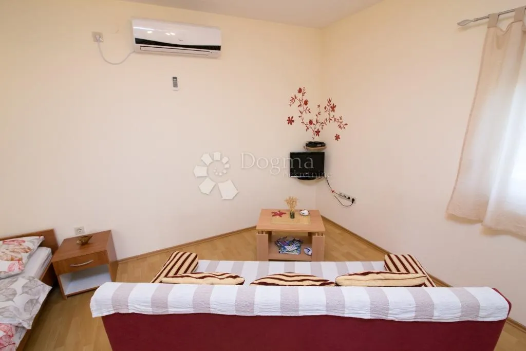 kuća za život i investiciju s prekrasnim vrtom - slika 32
