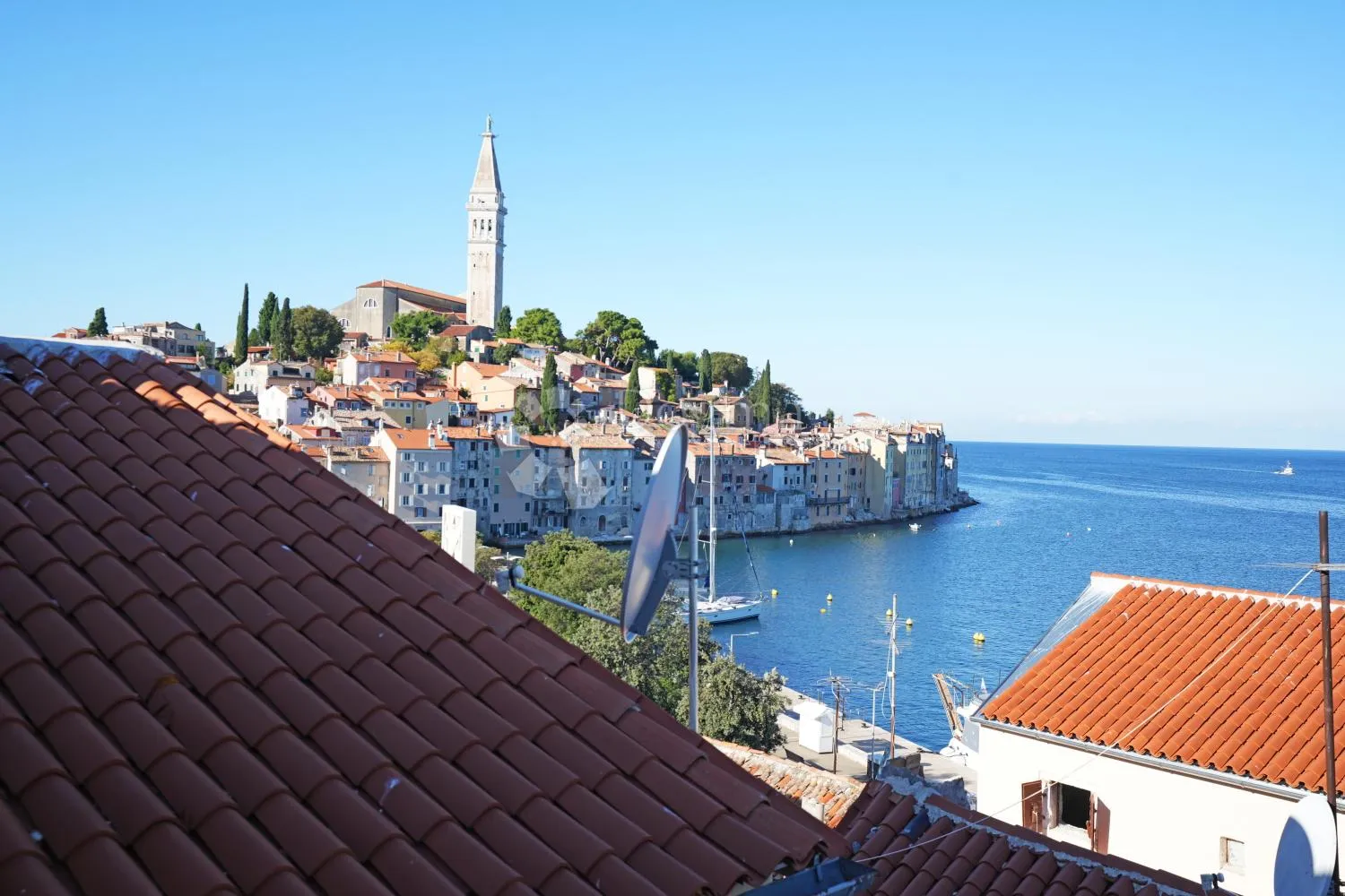 rovinj – prekrasan stan s pogledom na more - slika 2