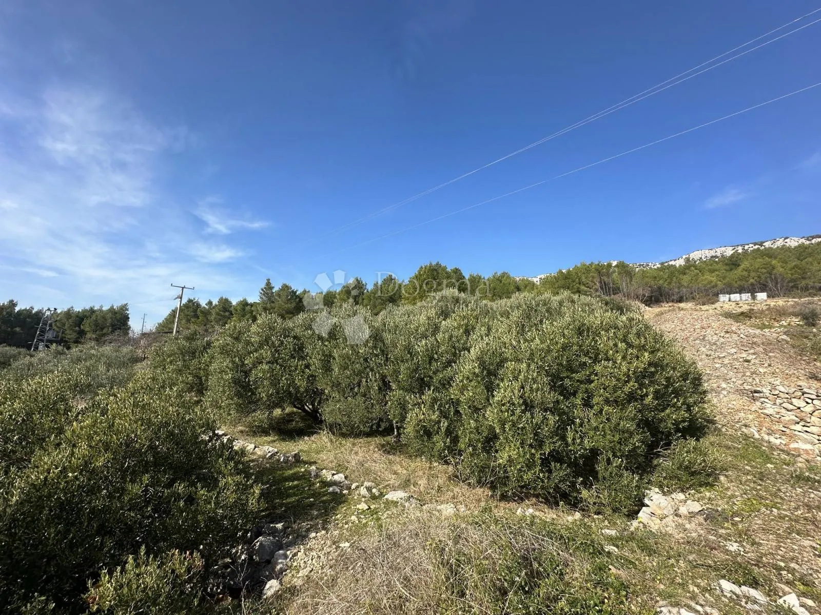 građevinsko zemljište zavala 2080m2 -zona t2 - slika 4