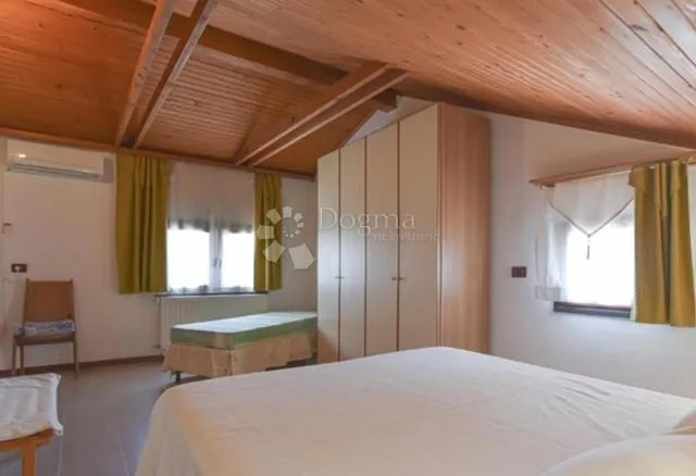 šarmantni apartman u centru opatije - slika 9