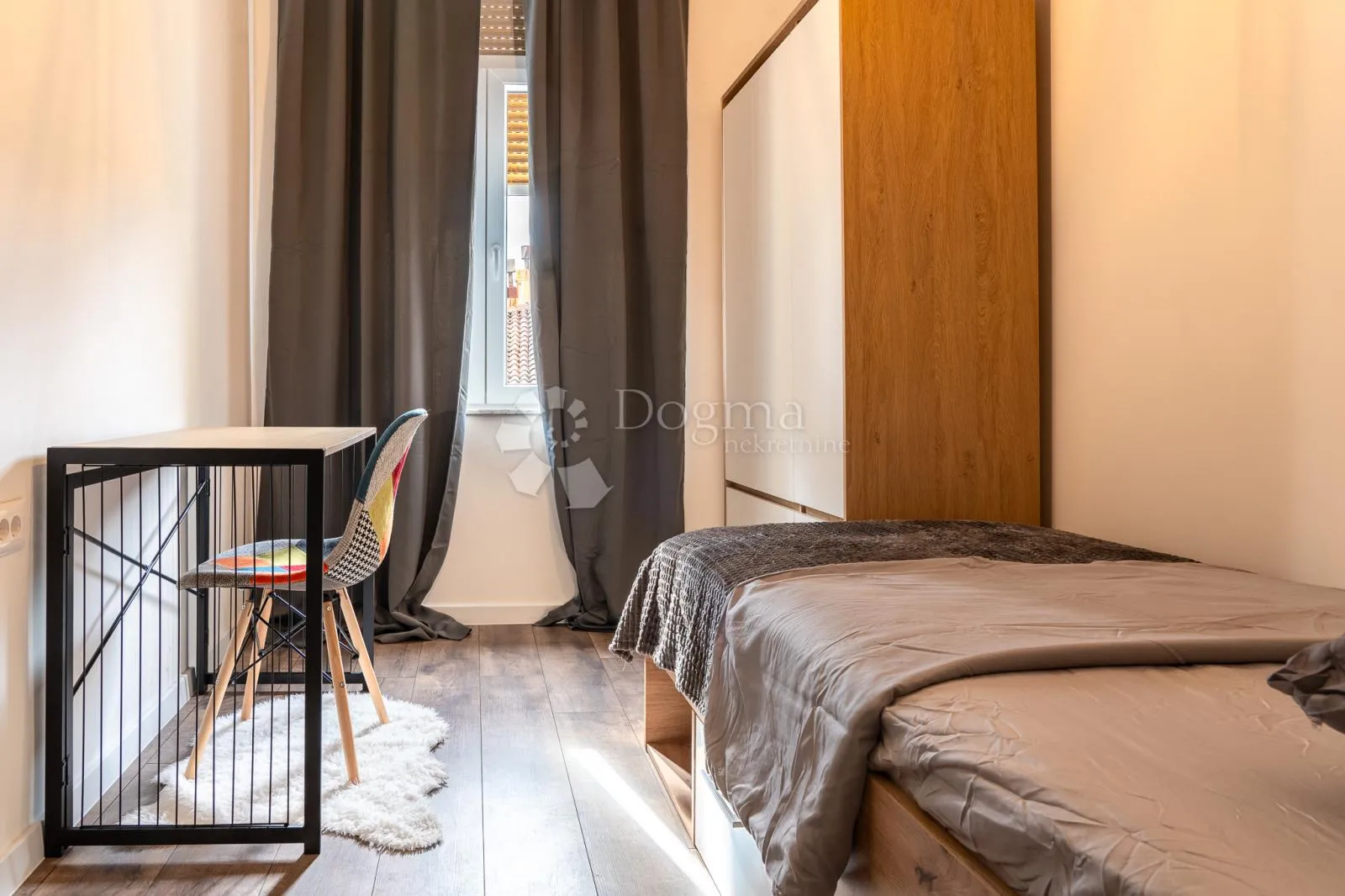 rijeka adaptiran, namješten stan 4s+db sa velikim balkonom - slika 9