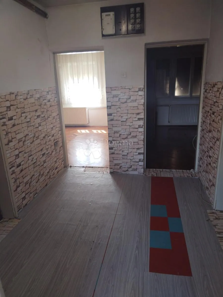 kuća u karlovcu na prodaju - mir u blizini grada - slika 9