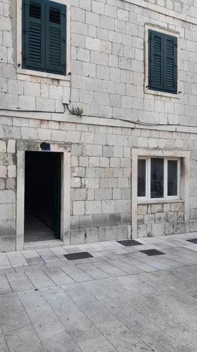 stari grad omiš, prilika! - slika 3