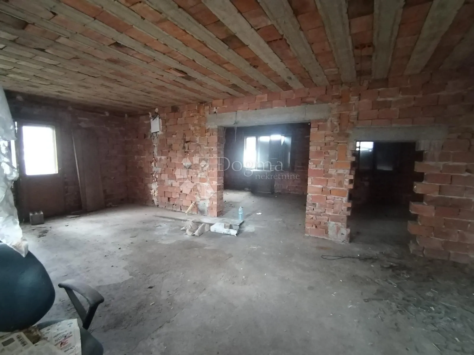 kuća s velikim potencijalom – križevci - slika 16