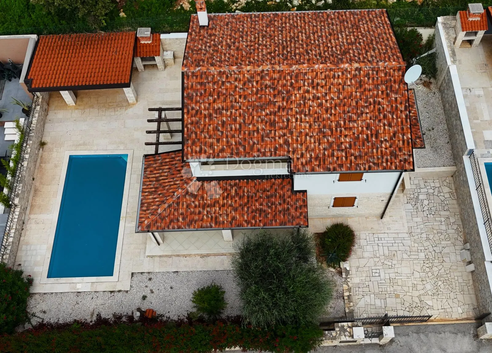 okolica poreča, kamena vila za odmor, pogled more - slika 19