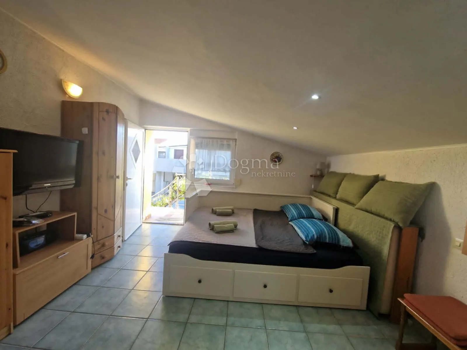 vrsi - zukve - apartmanska kuća u blizini mora - slika 10