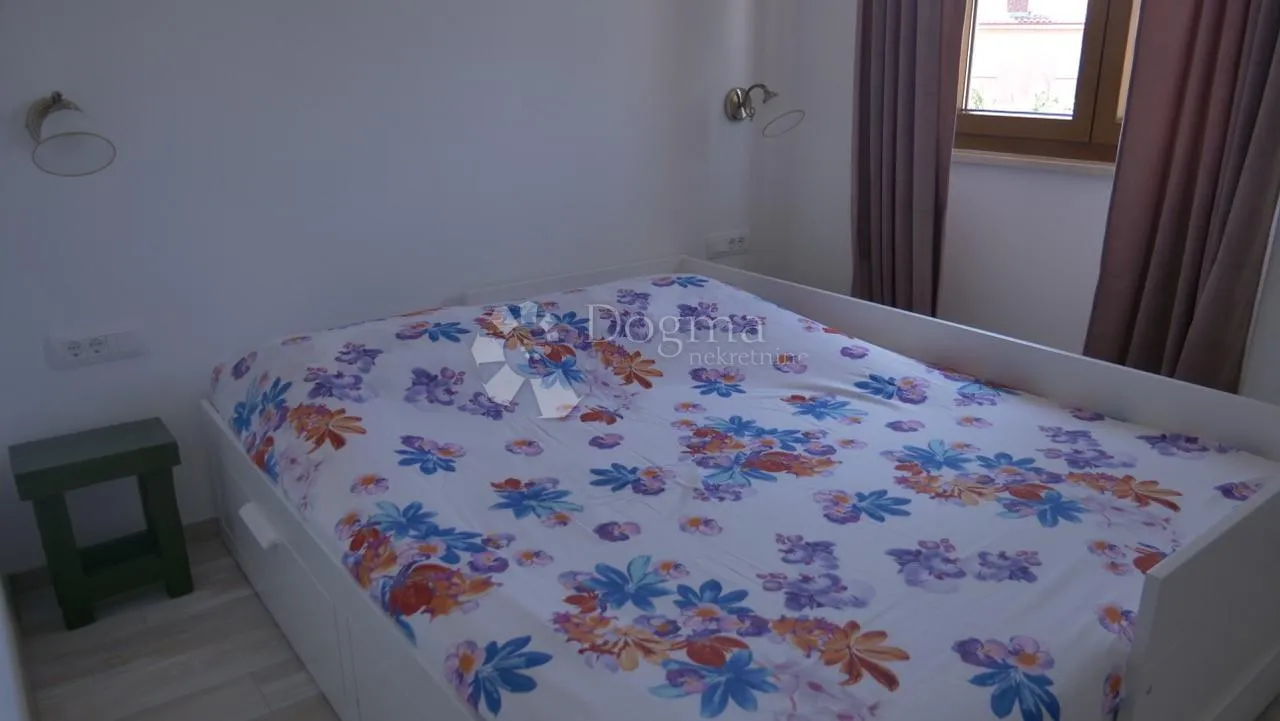 prilika! kamena kuća 5 minuta od mora! - slika 25