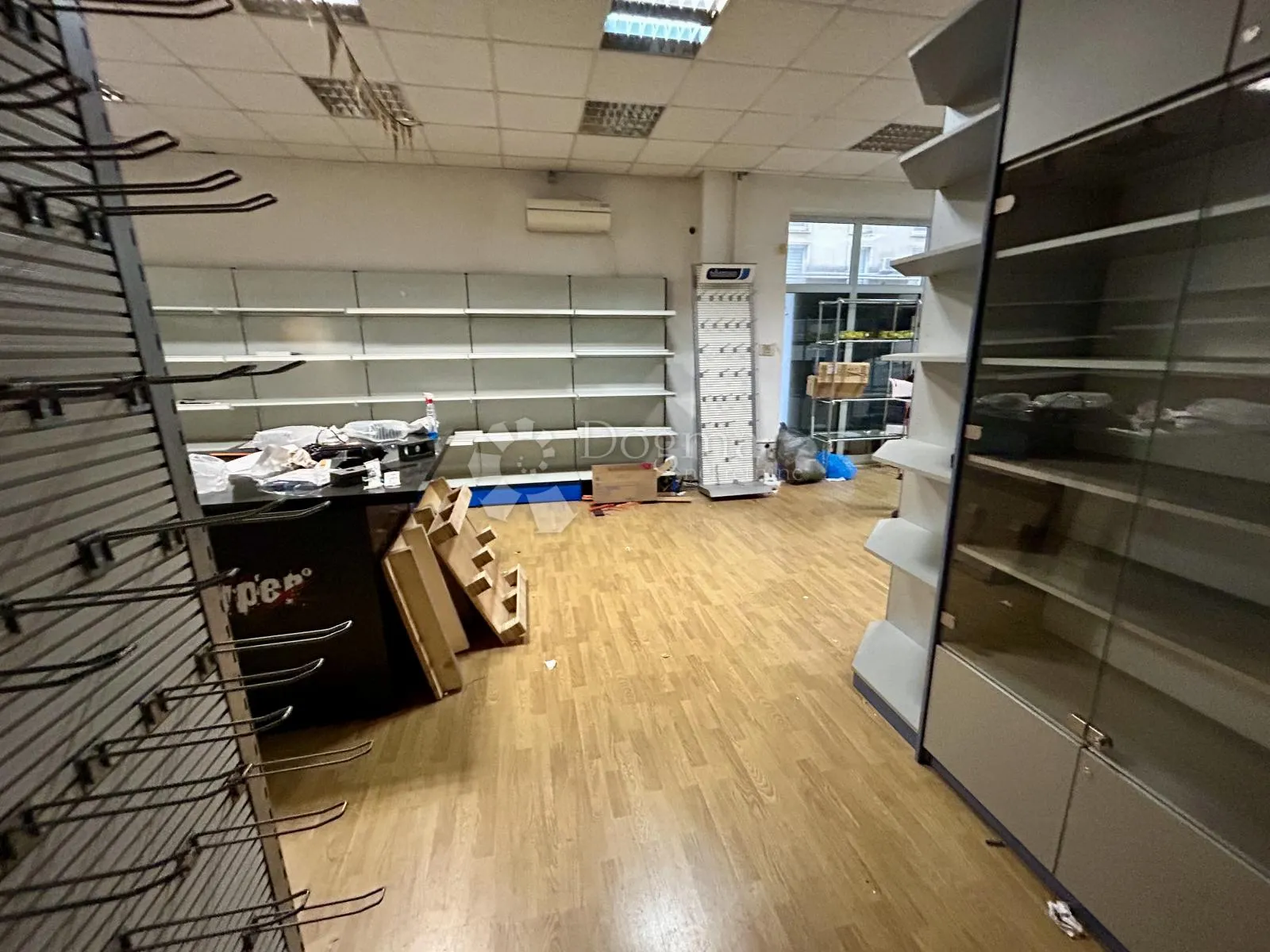prostor za vaš posao na odličnoj lokaciji - slika 6