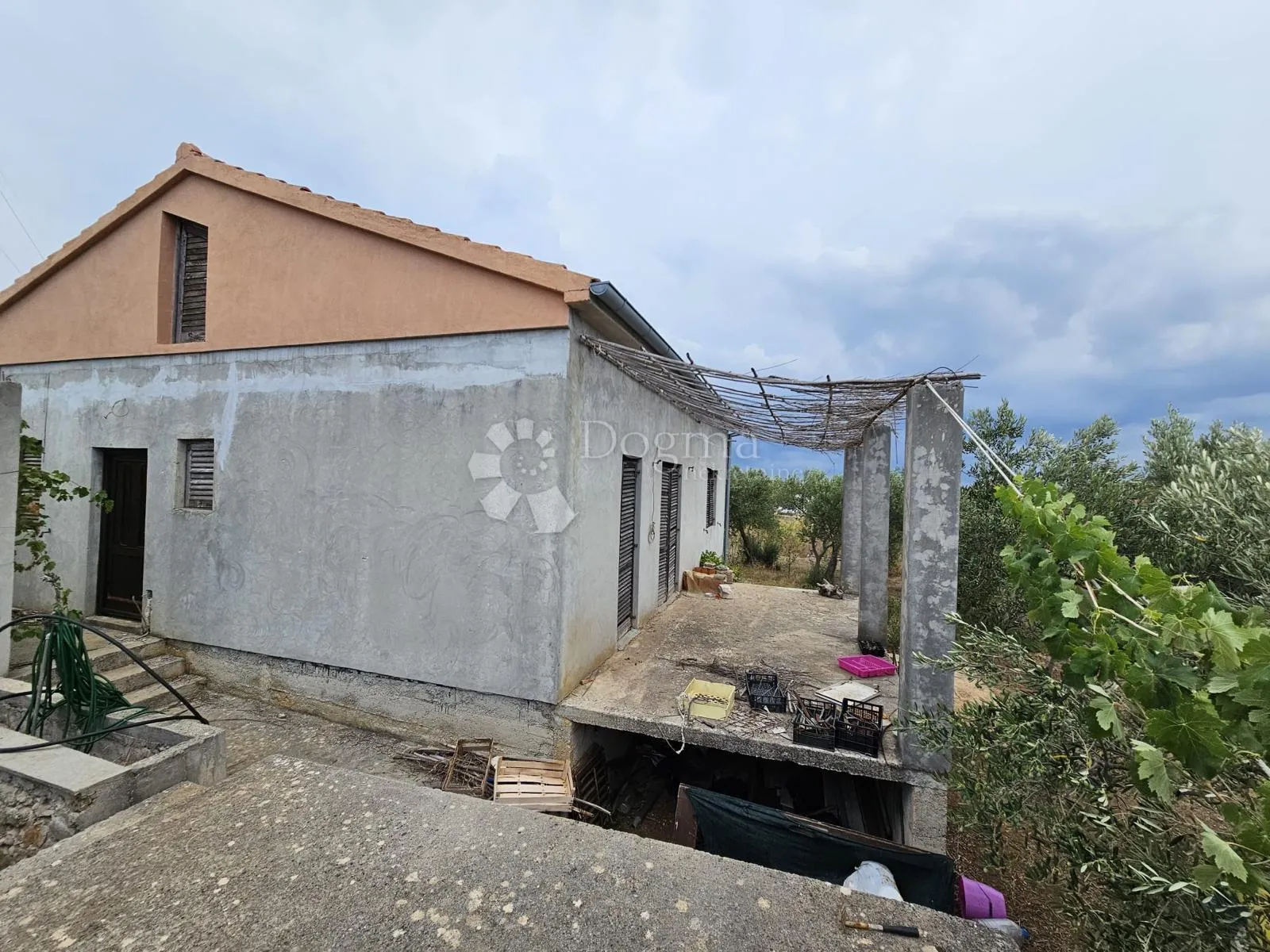 prodaja kuće u tisnom- visoki rohbau - slika 2
