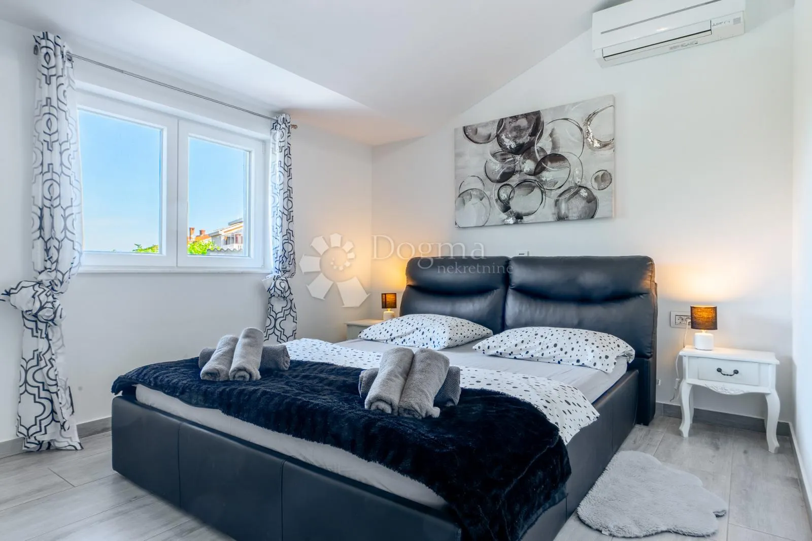 vila s bazenom na krku – odmor i investicija! - slika 28