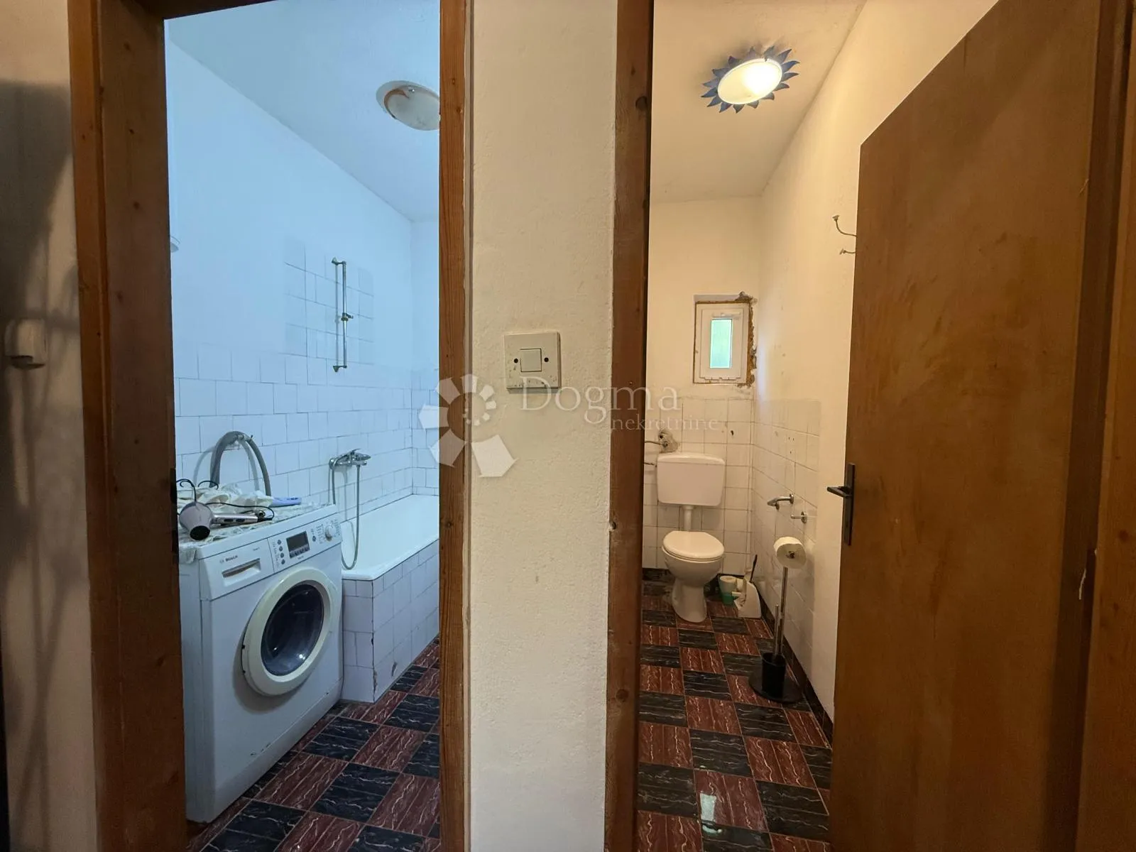 kaštela - dvosoban stan za adaptaciju s velikim vrtom - slika 11