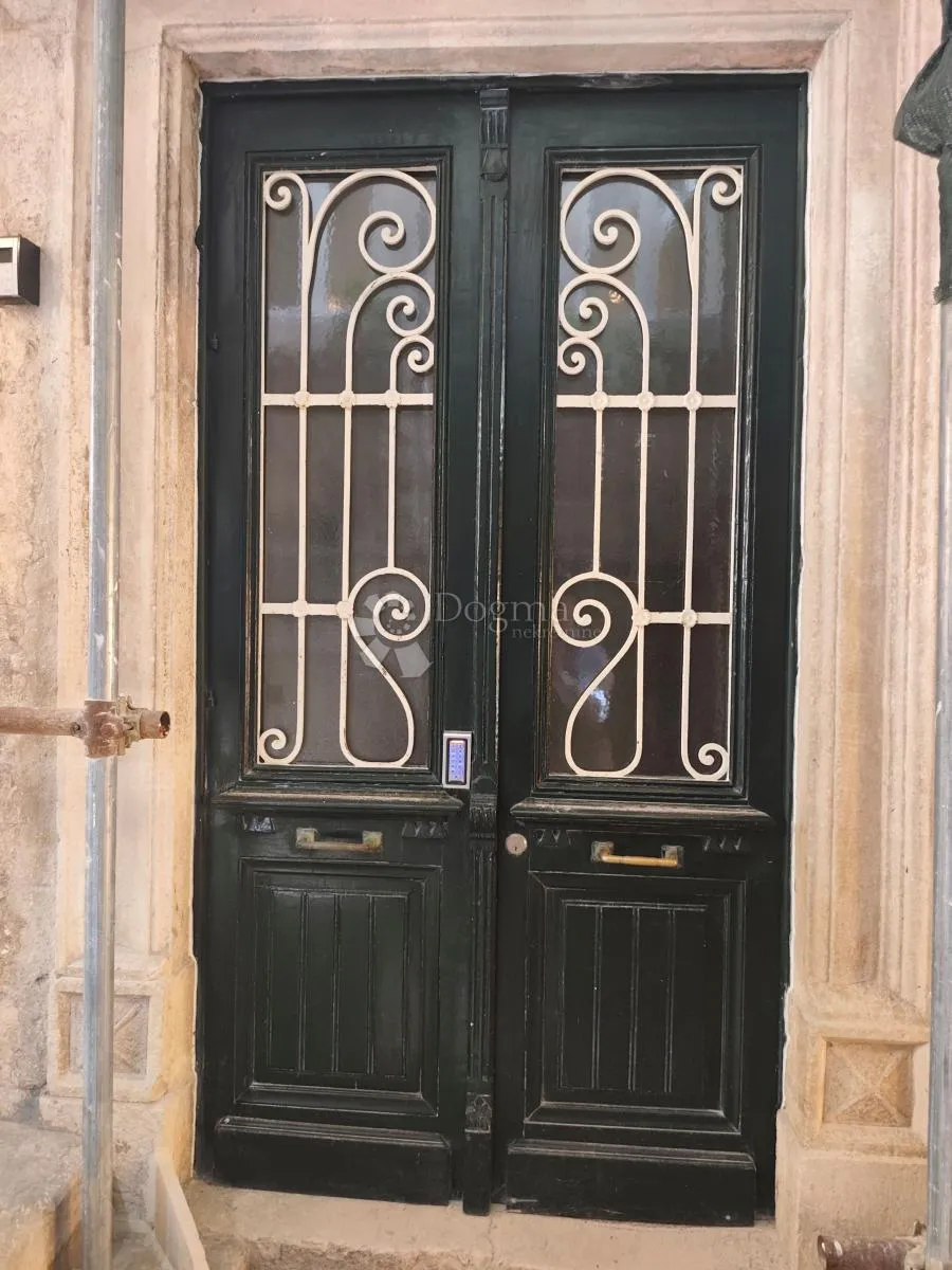 šarmantan stan u centru starog grada dubrovnika - slika 16