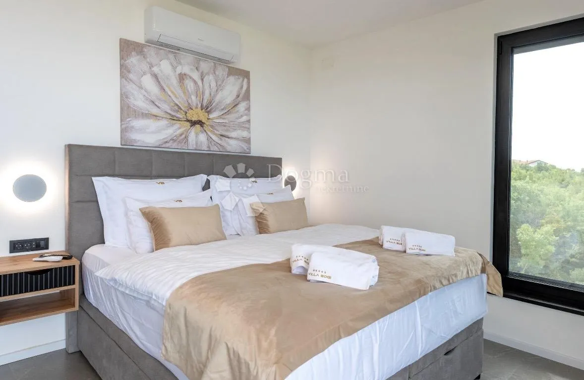 ekskluzivna vila sa trajnim pogledom na more - crikvenica - slika 23