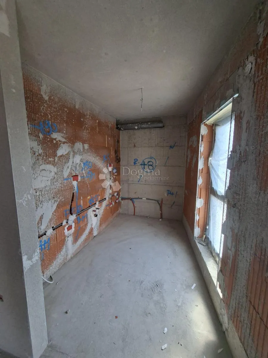 novogradnja pula centar - 41 m2, 1s+db, 1. kat b03 - slika 4