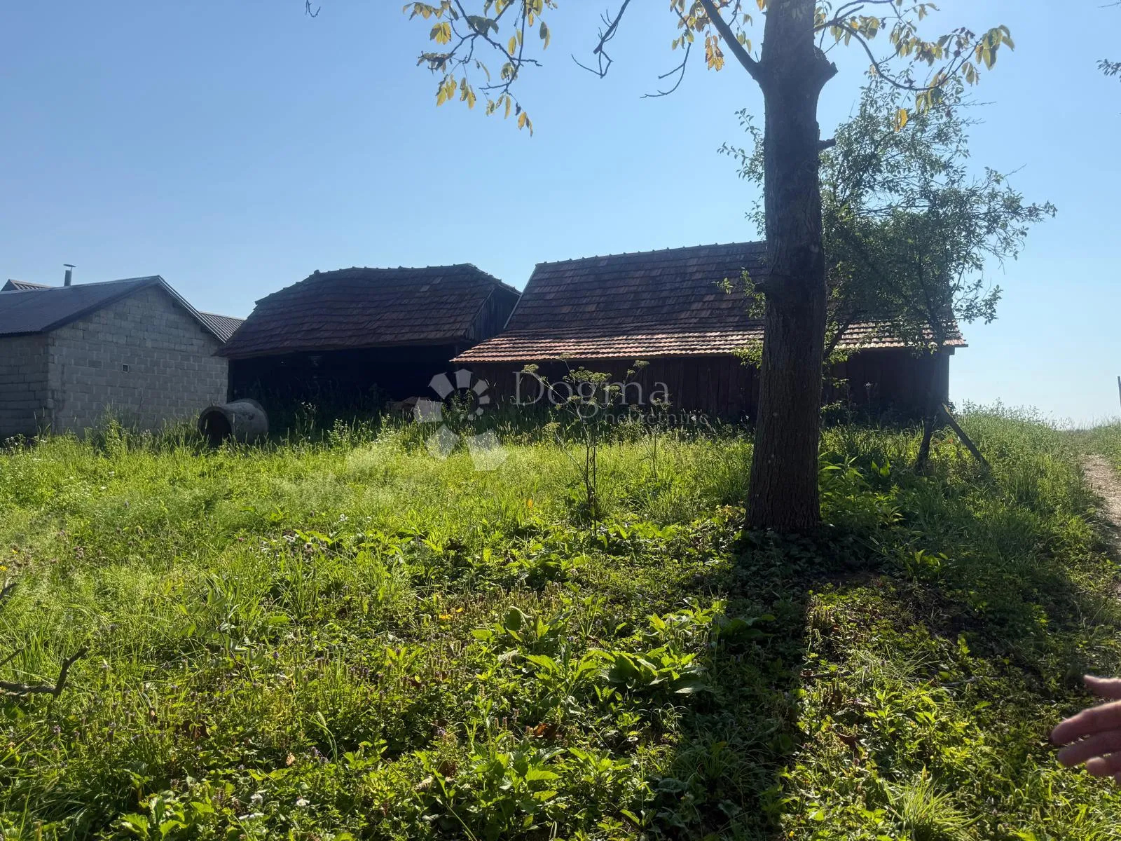 zemljište s pogledom i starinskim duhom - slika 6