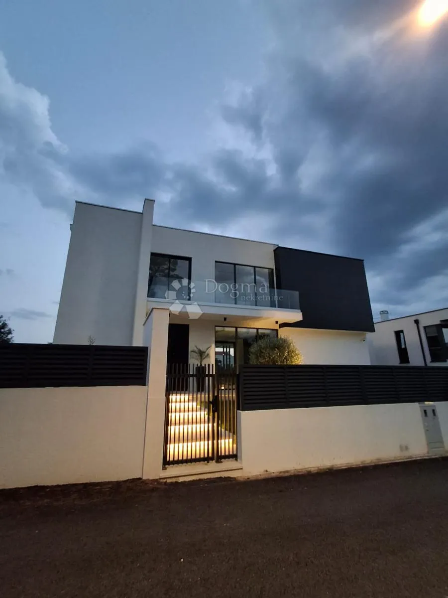 luksuzna nova kuća, 120 m od mora! - slika 6