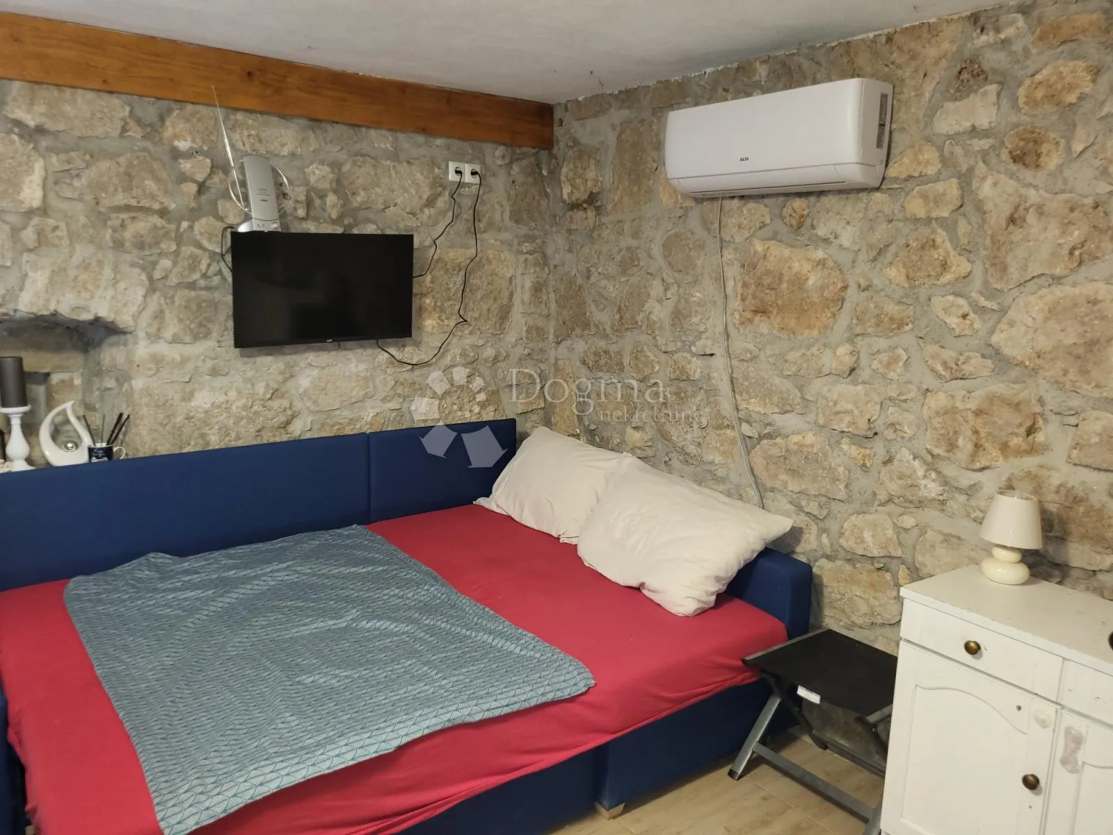 grižane – dva uređena studio apartmana - slika 11