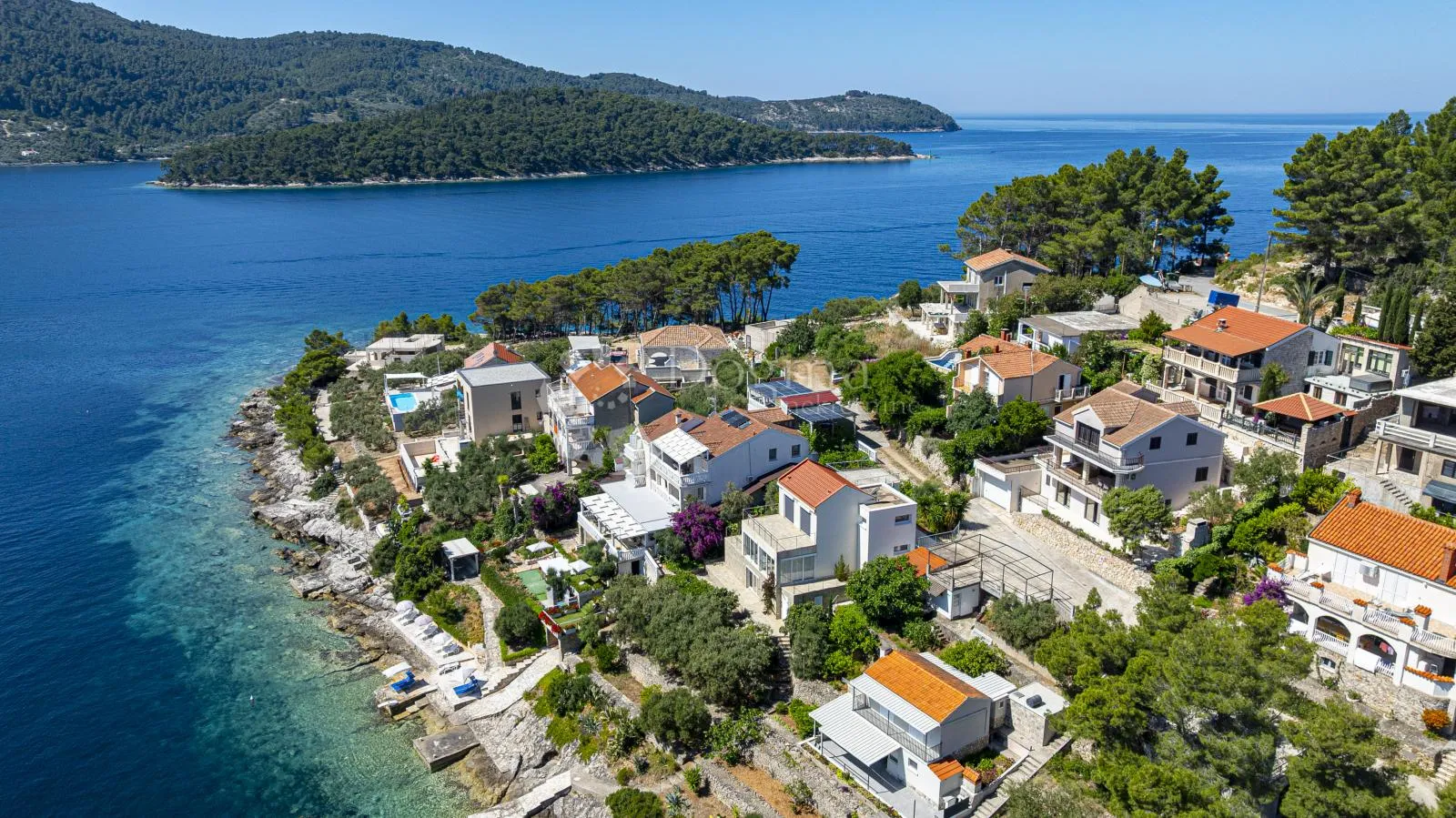 prvi red do mora: samoodrživa apartmanska vila s uhodanim poslovanjem – vela luka, korčula - slika 41