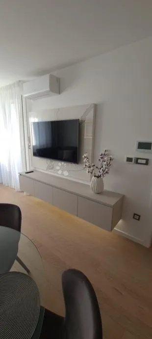špansko – luksuzan dvosoban stan 44 m2, novogradnja - slika 12