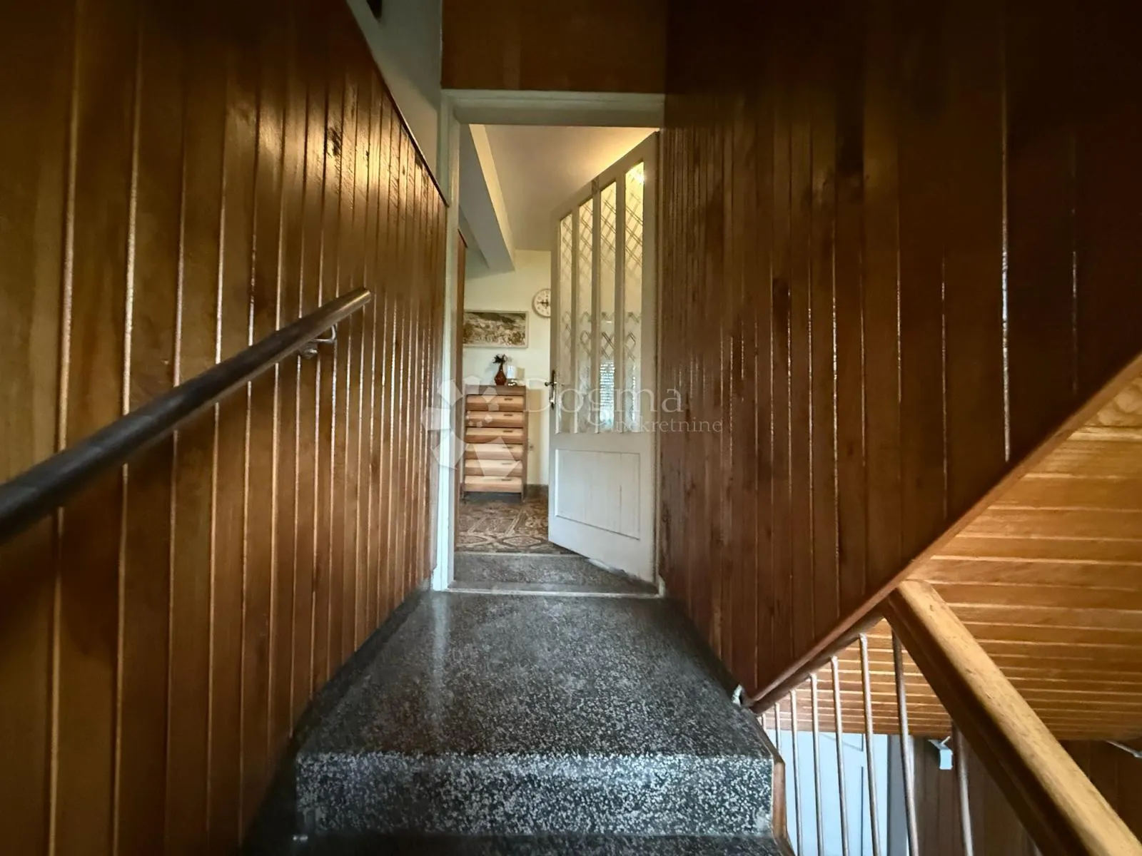 kuća s potencijalom u kućan marofu - slika 8