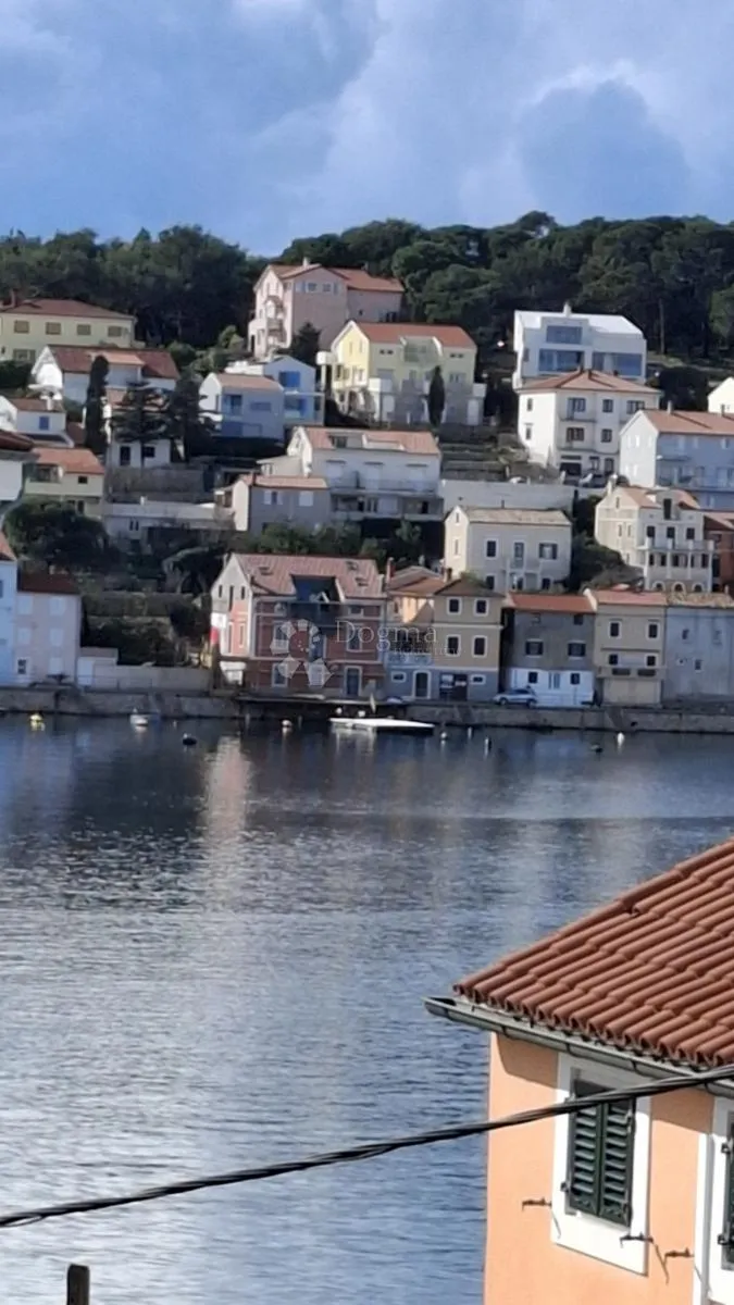 luksuz u centru malog lošinja - slika 21