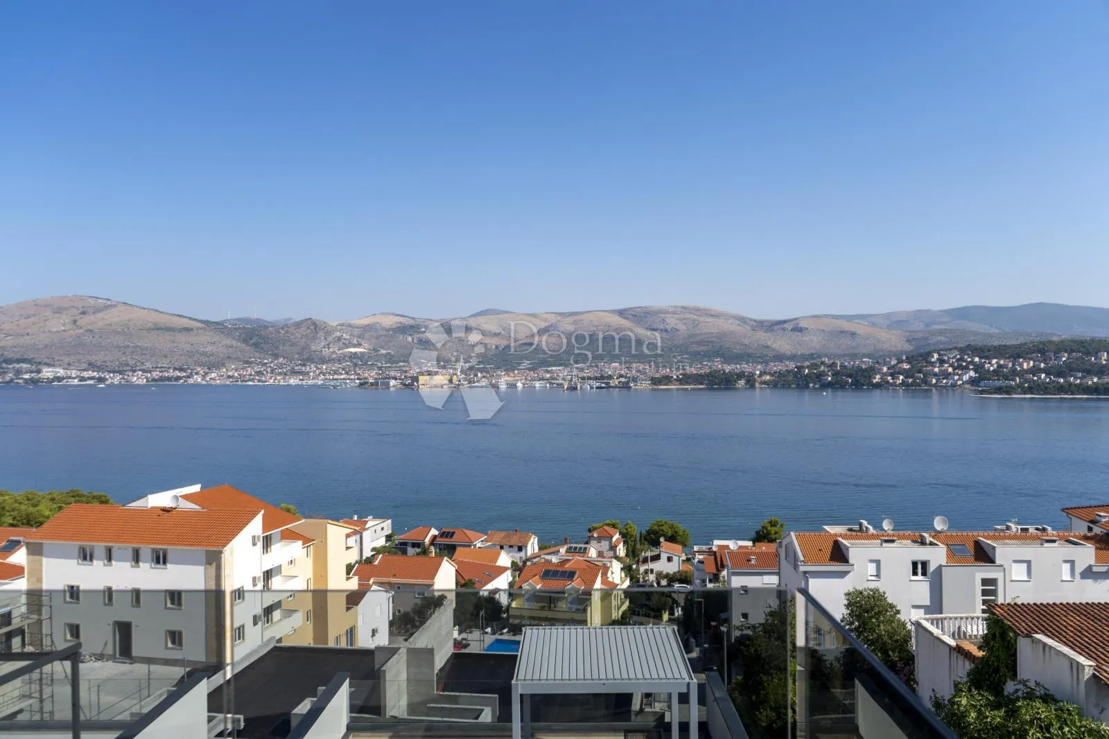 trogir/čiovo - predivna villa s bazenom i pogledom - slika 32