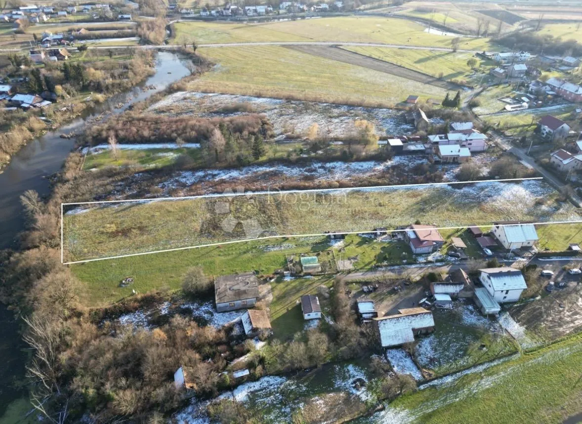 građevna parcela za divnu obiteljsku oazu uz investicijski potencijal na 8100 m2 - slika 4