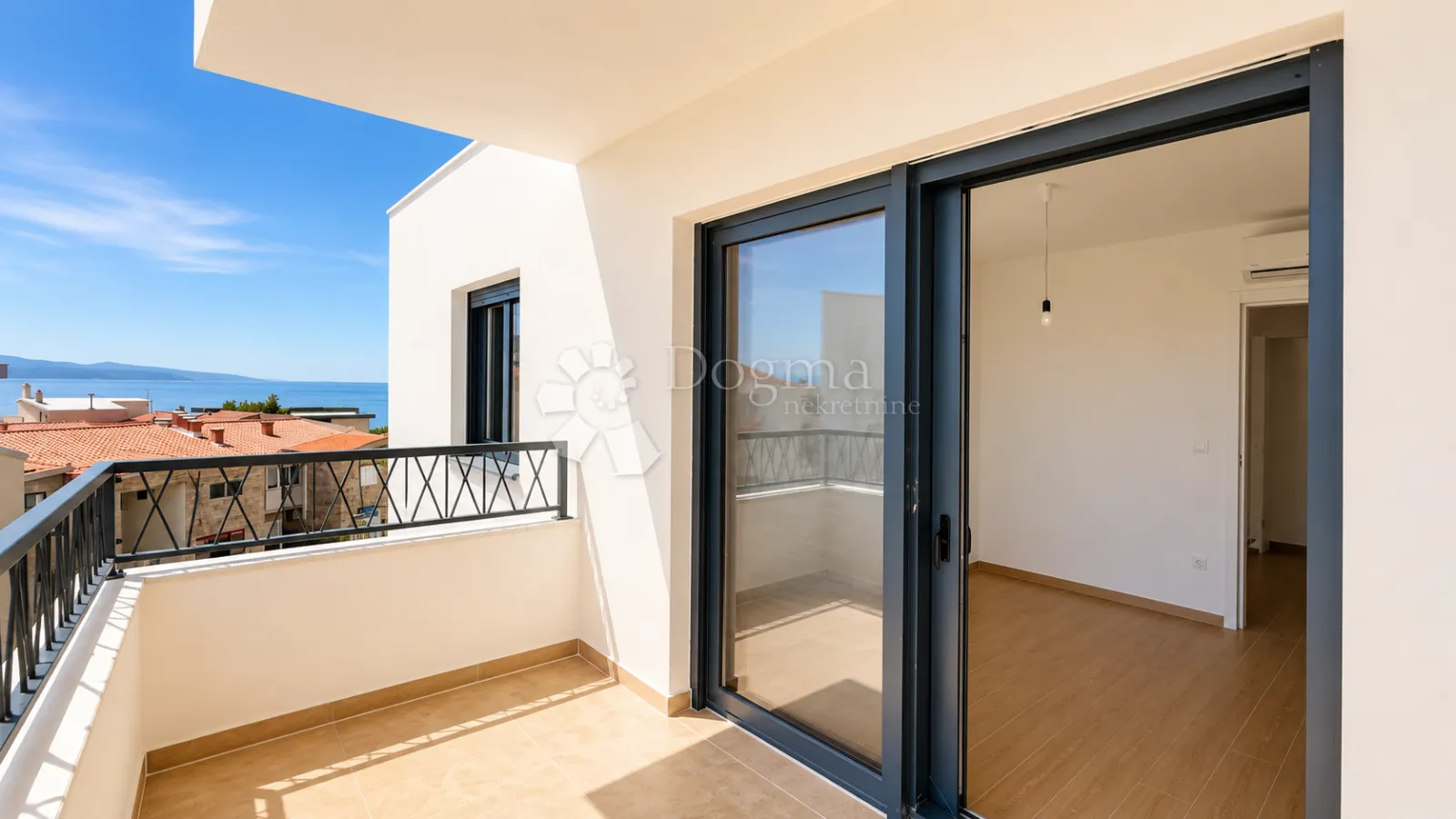 dvoetažni penthouse s panoramskim pogledom na more – baška voda - slika 20