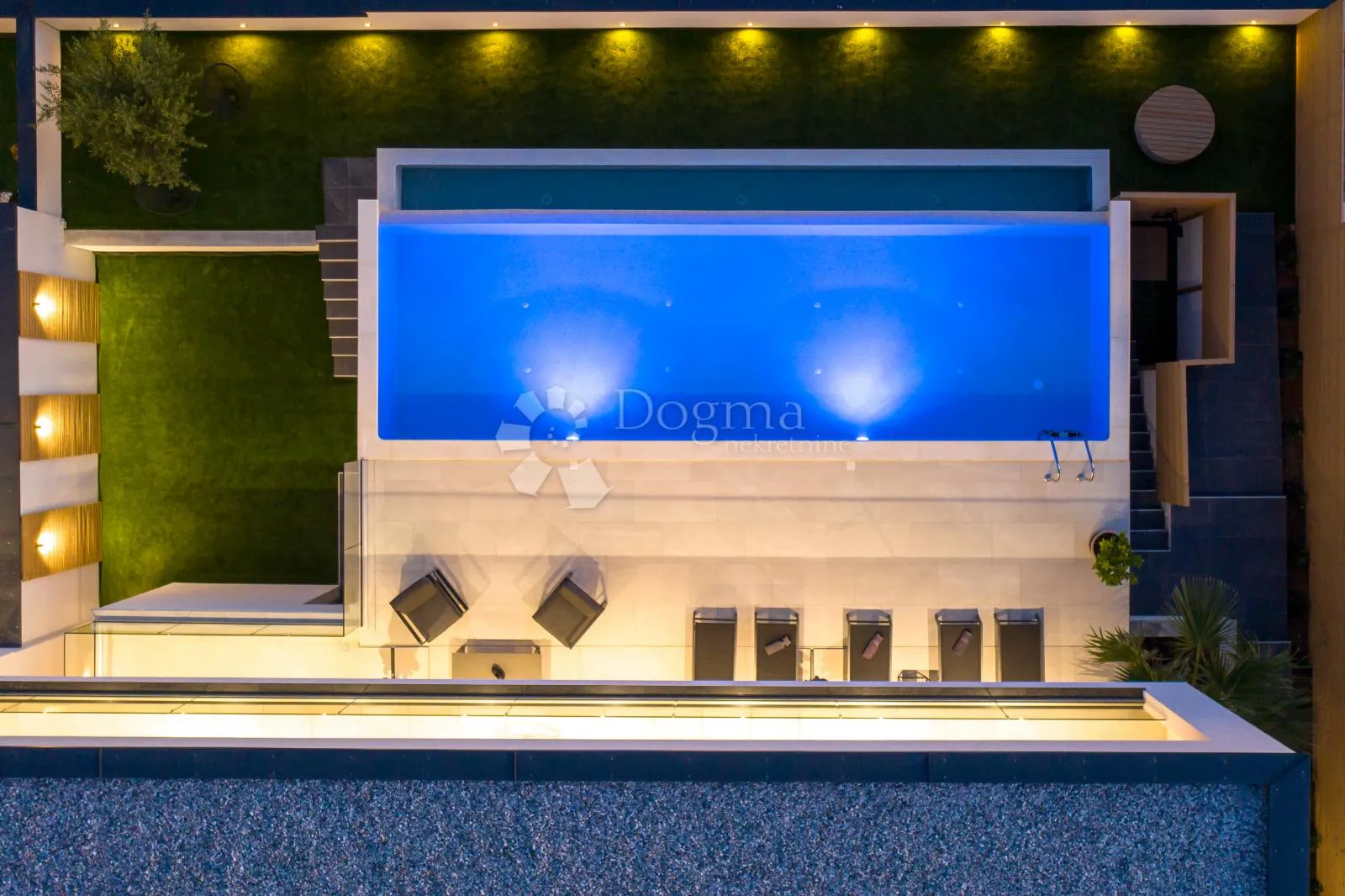 luksuz s infinity bazenom, wellnessom i pogledom na more! - slika 2