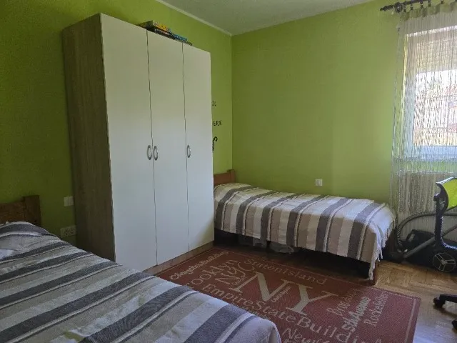 prodaje se 2s+db stan -viškovo(blizina centra) - slika 7