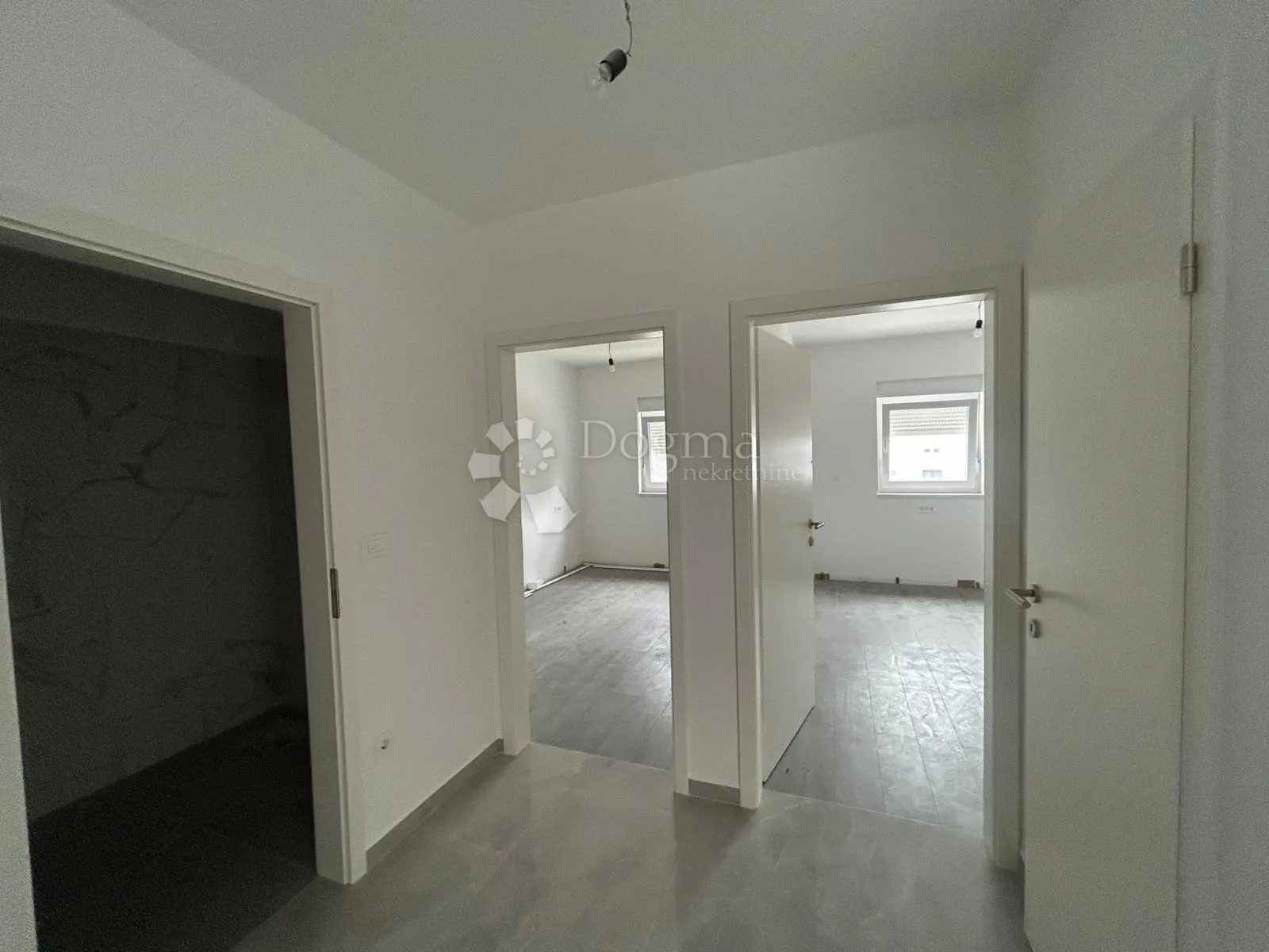 novogradnja buje - stan 68m2 + terasa + parking - slika 3