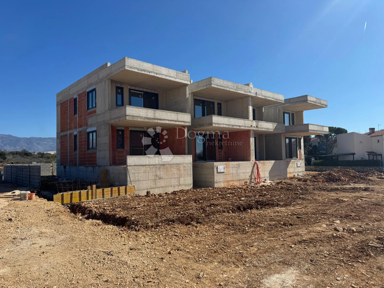 prodaje se apartman novogradnja novalja gajac s2 kat - slika 6