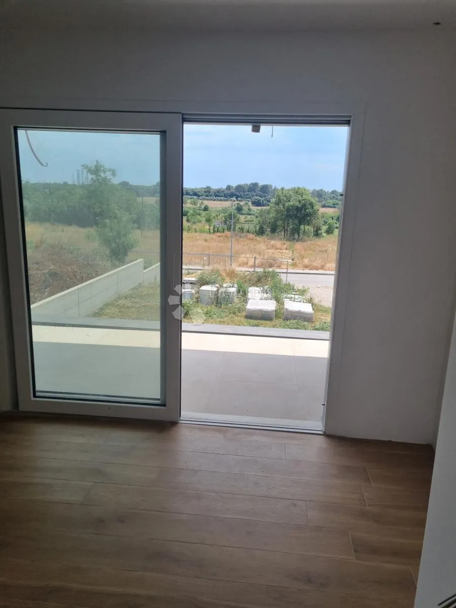 moderna vila s infinity bazenom -pula/štinjan - slika 6