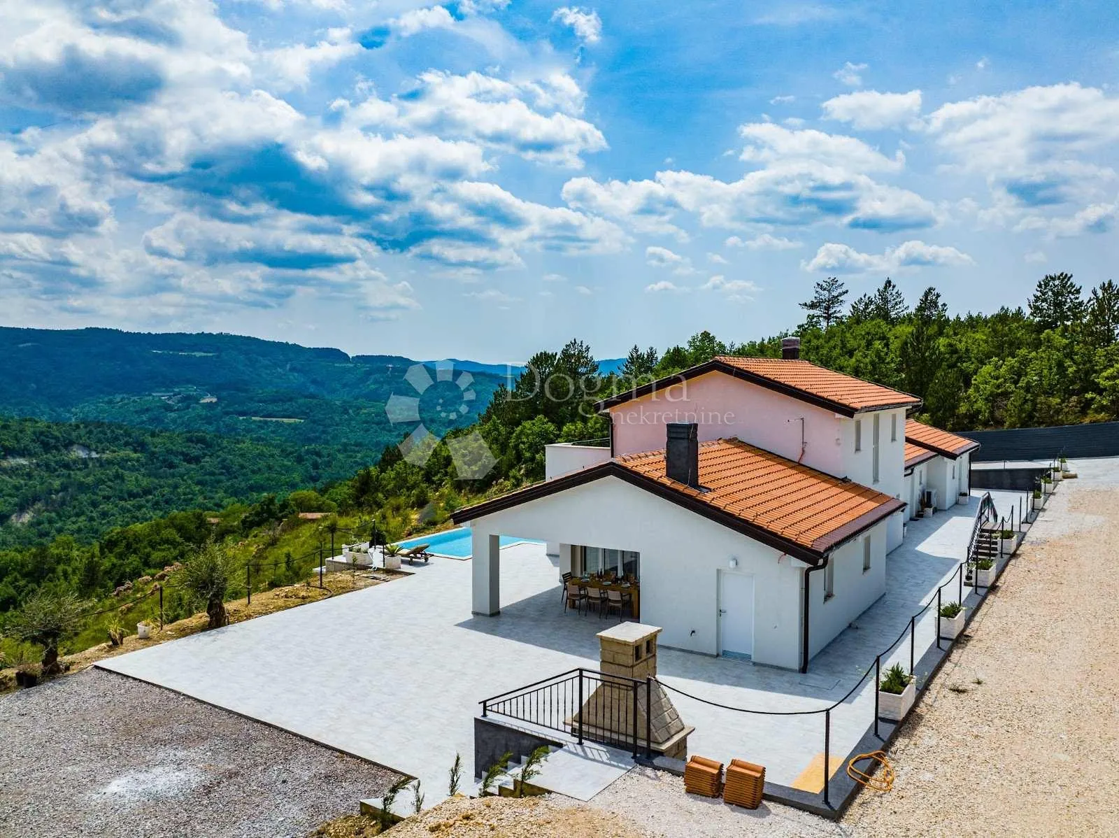 luksuzna villa na osami - slika 34