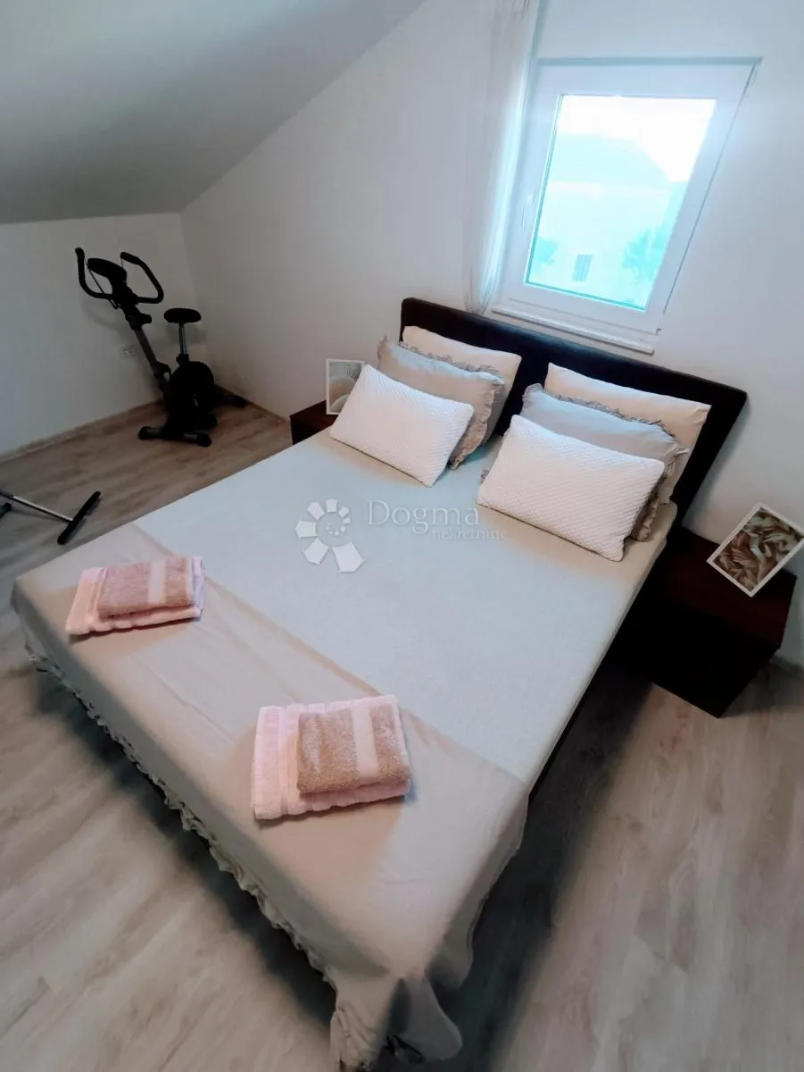 renovirana kamena kuća u blizini pule - slika 15