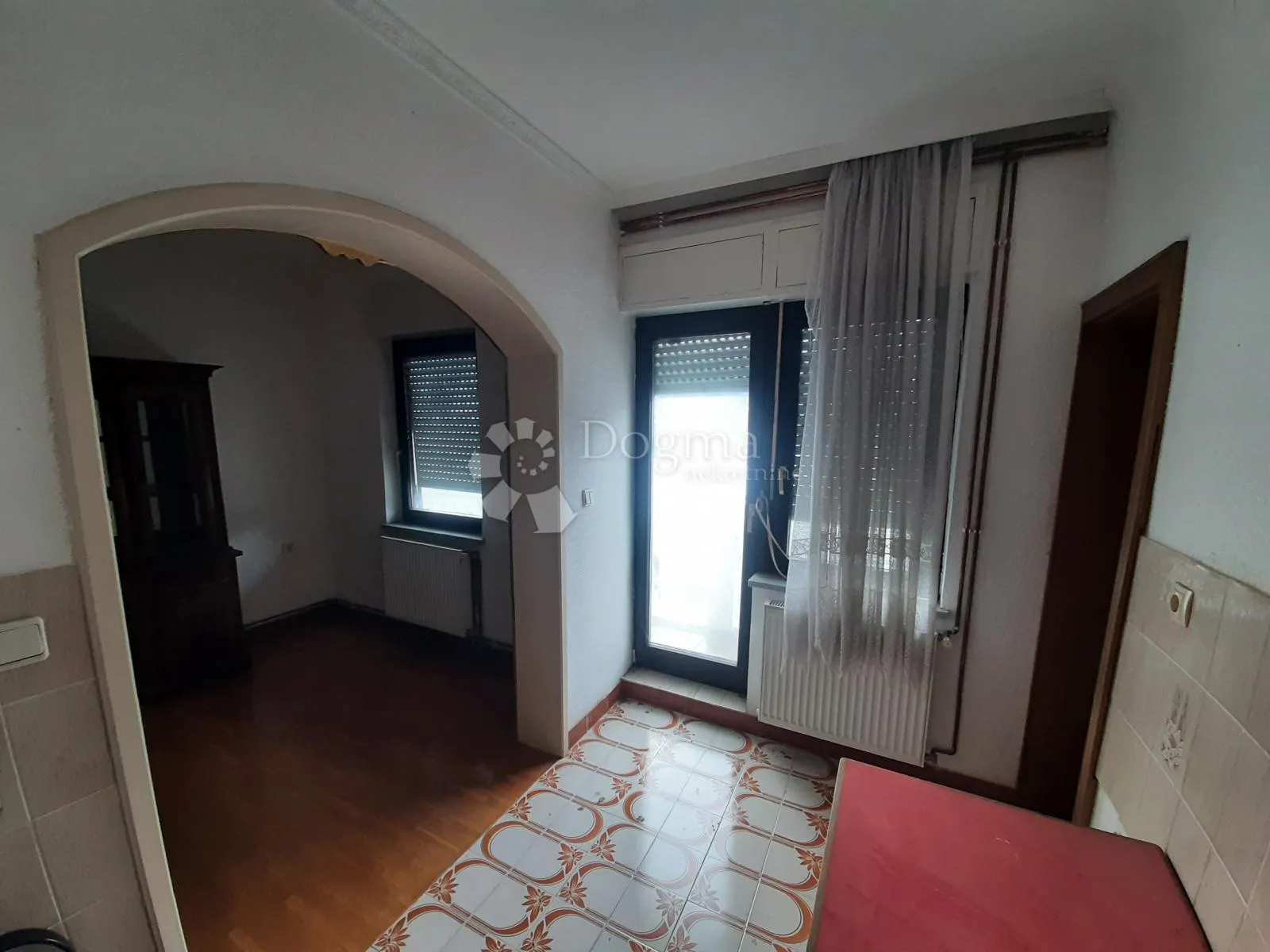 trosoban stan 76 m² s terasom 50 m² i vrtom – vugrovec - slika 8