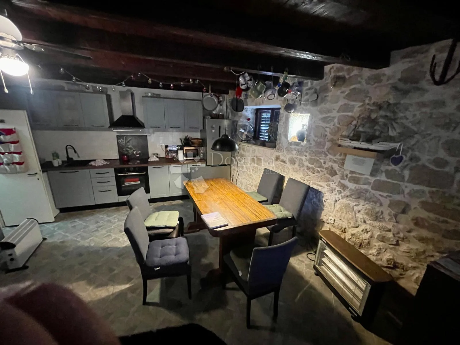 autentična kamena kuća tribunj- brod na poklon - slika 7