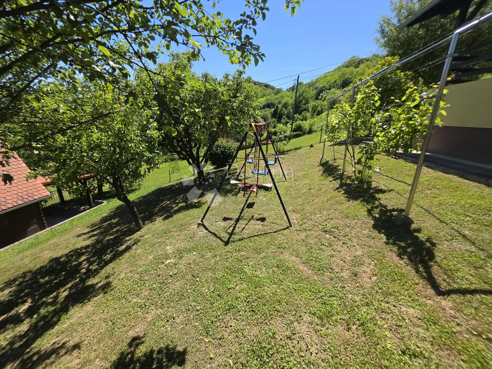 kuća s panoramskim pogledom na zagorje – namještena, bez ulaganja, idealna za život ili turistički najam - slika 43