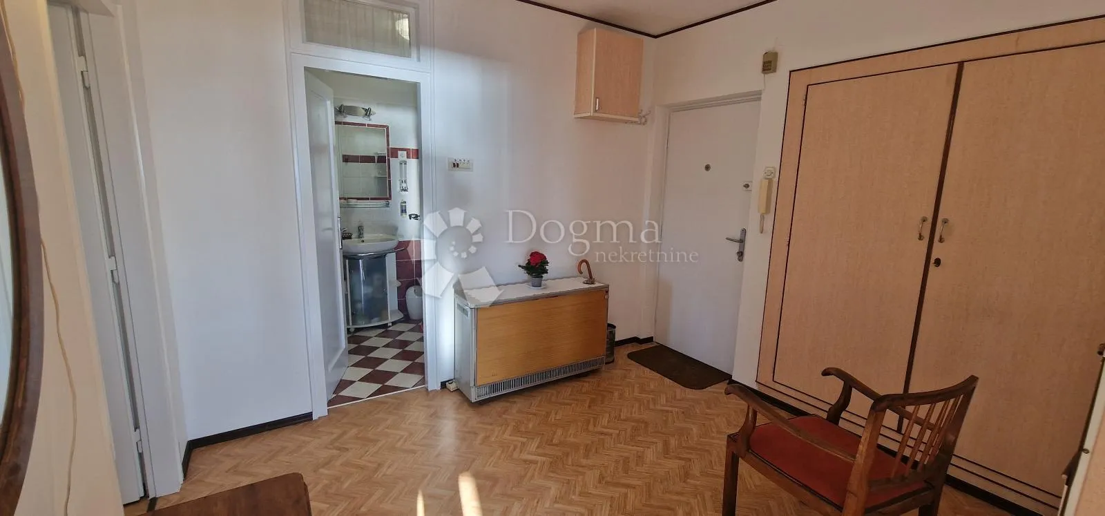 krimeja, trosoban stan za najam 80m2 - slika 7