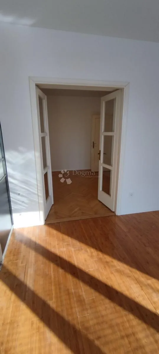 investicija na sv. duhu: stambeno-poslovna zgrada - slika 8
