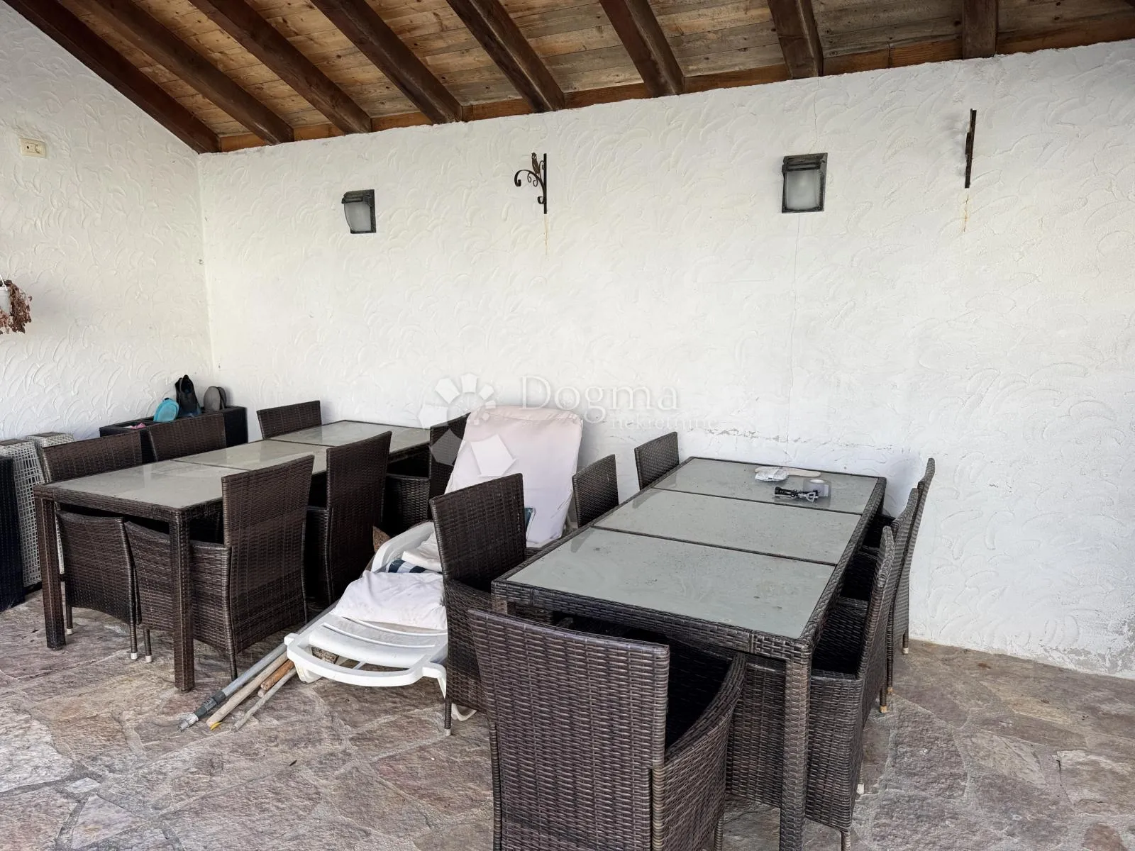 kuća sa bazenom 50 m od plaže na braču - slika 5