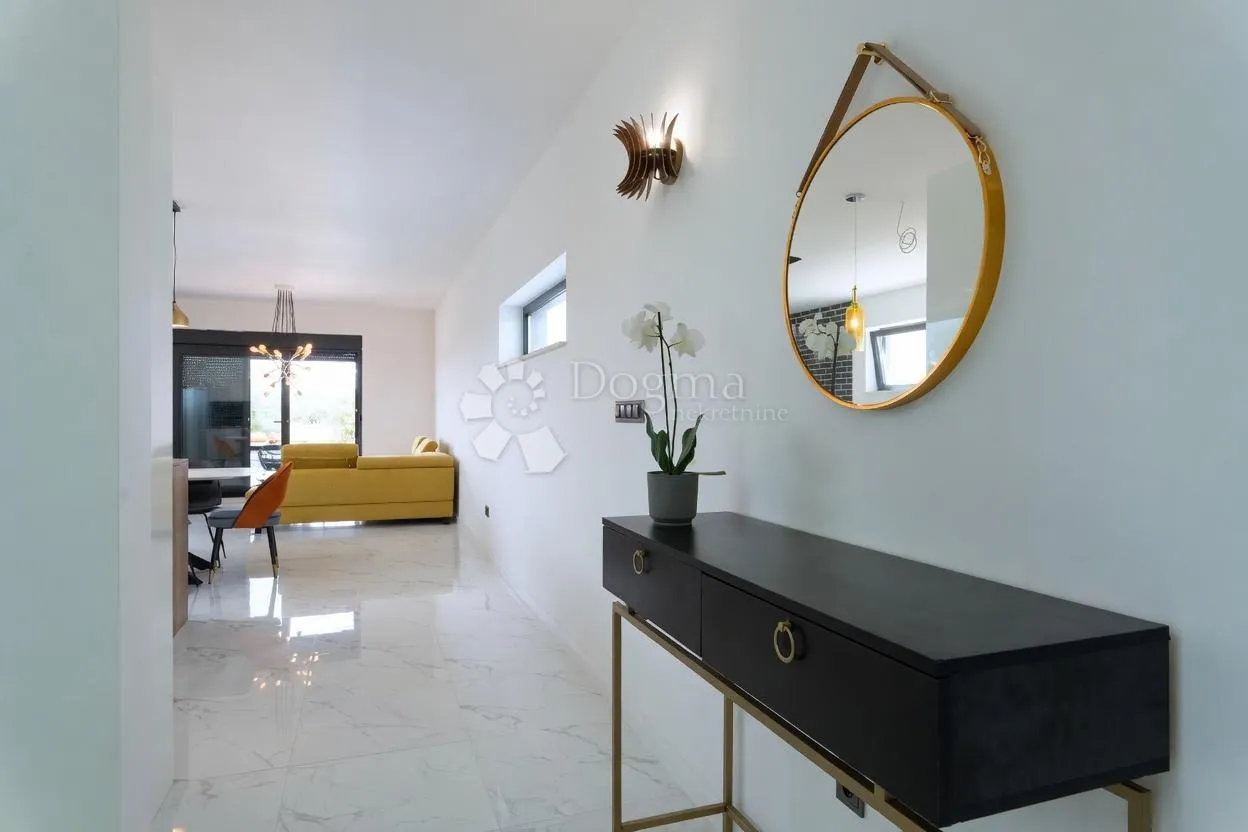 vila marina vinišče 180 m2 - slika 6